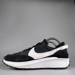 Nike Waffle Debut Women's 9 Black White Casual Sneakers Athletic Shoes Walking